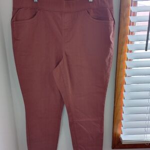 EVRI Women's Pull-On Jeggings in Mauve-Rose